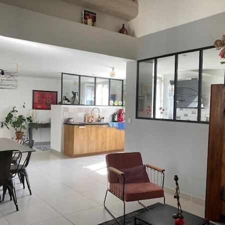 Апартаменты Loft Au Coeur De Ним Экстерьер фото